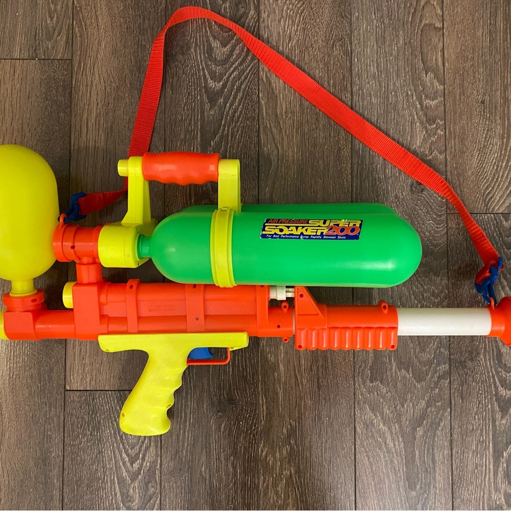 COPY - Vintage 1991 Larami Super Soaker 200